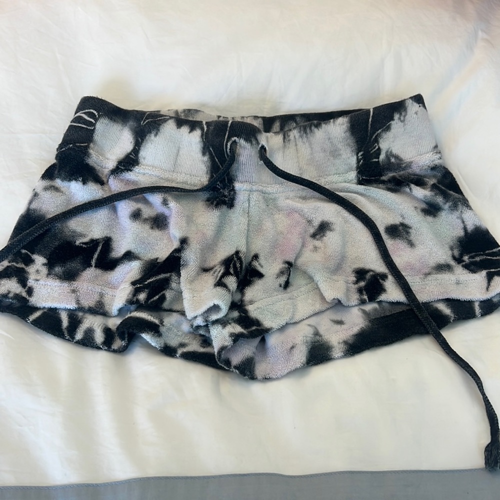 Hard Tail tie dye terry cloth shorts, size Junior Small